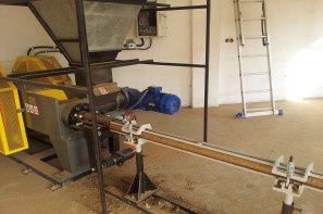 bricchettatrici meccaniche a pistoni per scarti di legno Polonia